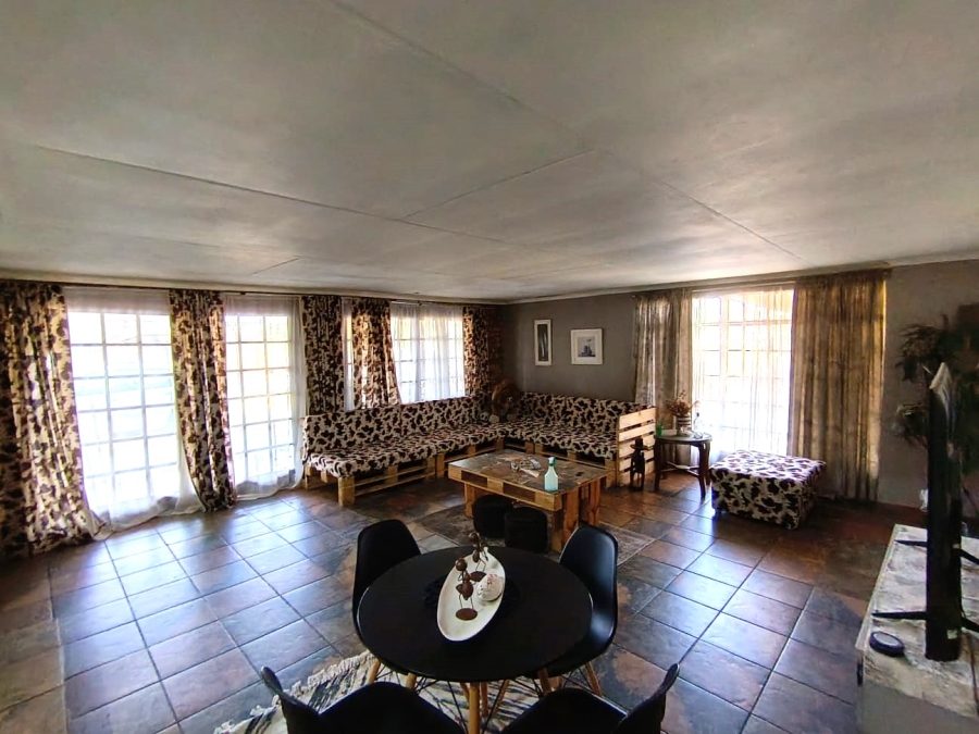 3 Bedroom Property for Sale in Dersley Gauteng