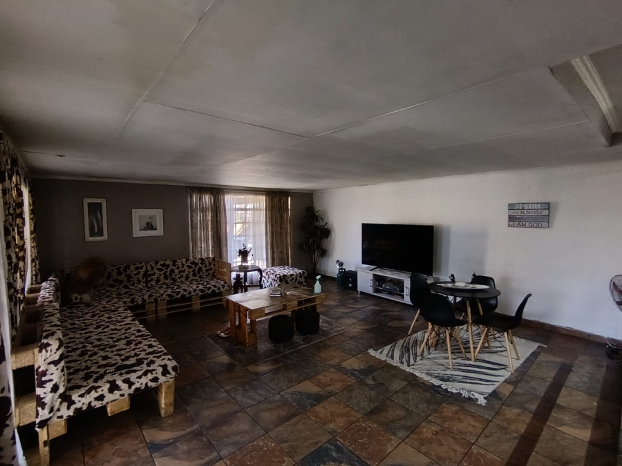 3 Bedroom Property for Sale in Dersley Gauteng