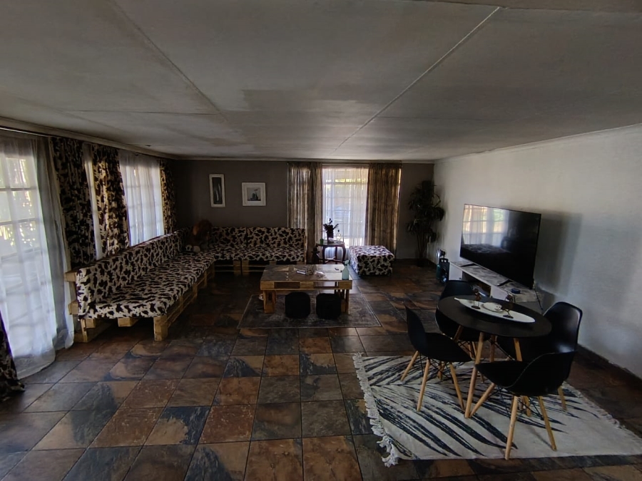 3 Bedroom Property for Sale in Dersley Gauteng