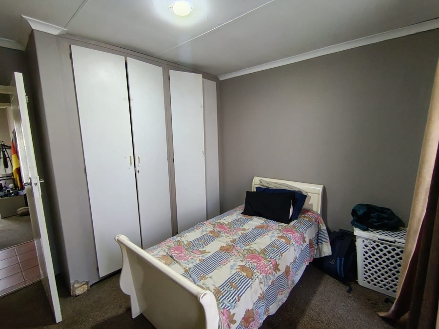 3 Bedroom Property for Sale in Dersley Gauteng