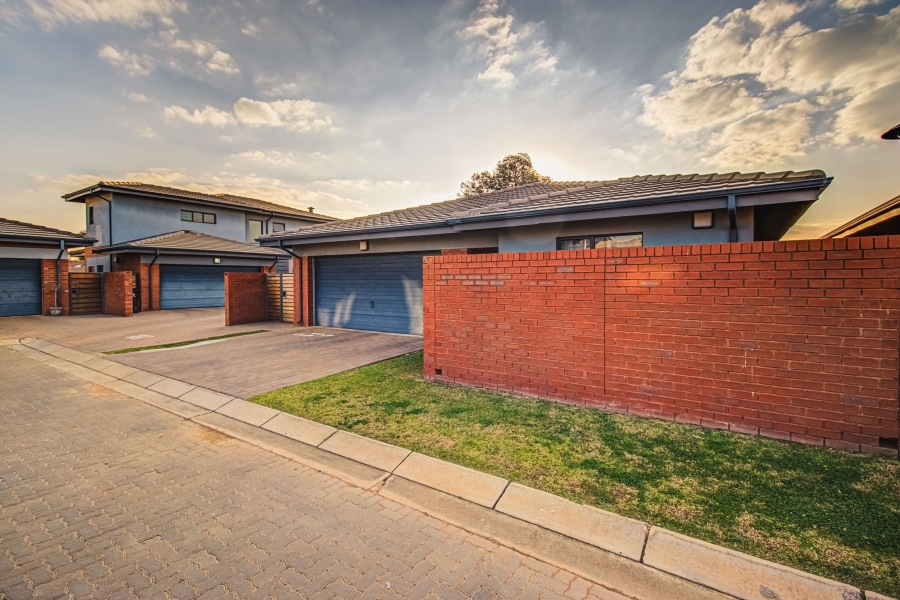 3 Bedroom Property for Sale in Pomona Gauteng