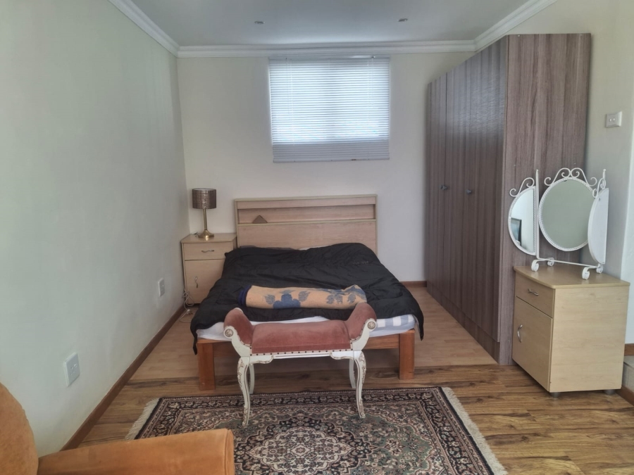 To Let 1 Bedroom Property for Rent in Sandringham Gauteng
