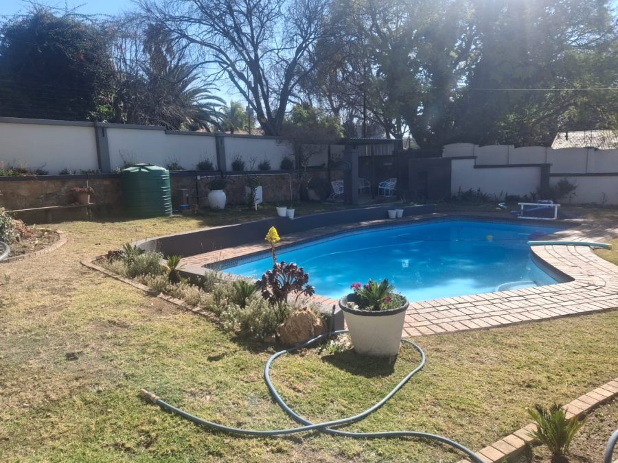 To Let 1 Bedroom Property for Rent in Sandringham Gauteng