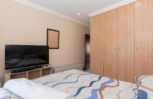 To Let 4 Bedroom Property for Rent in Croydon Gauteng