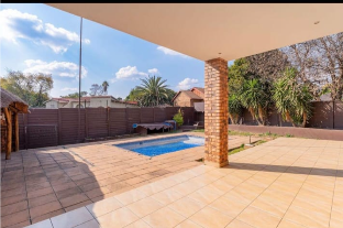 To Let 4 Bedroom Property for Rent in Croydon Gauteng
