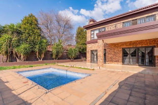 To Let 4 Bedroom Property for Rent in Croydon Gauteng
