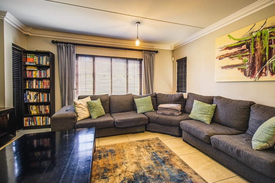 4 Bedroom Property for Sale in Glen Marais Gauteng