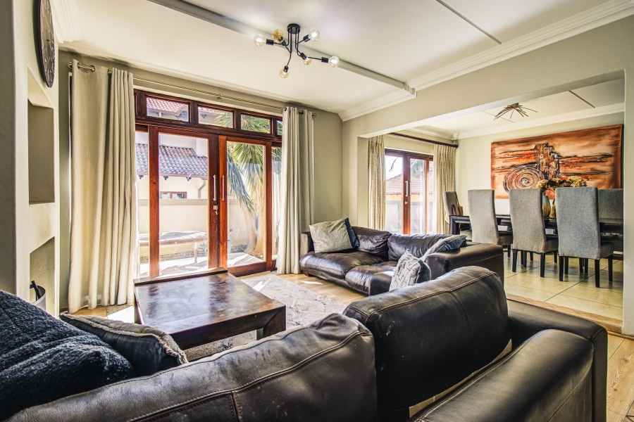 4 Bedroom Property for Sale in Glen Marais Gauteng