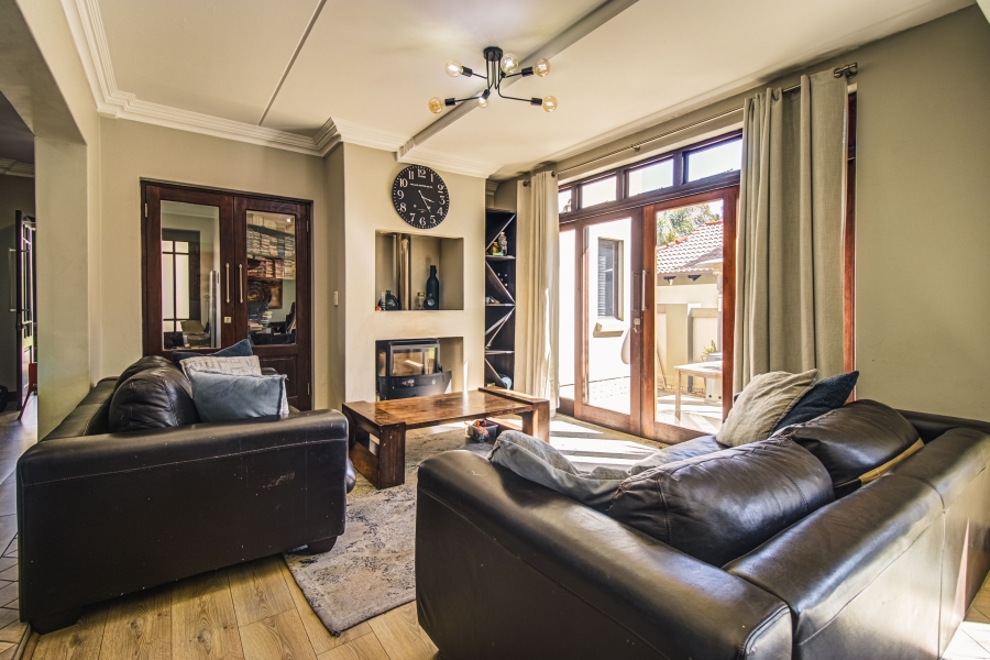 4 Bedroom Property for Sale in Glen Marais Gauteng