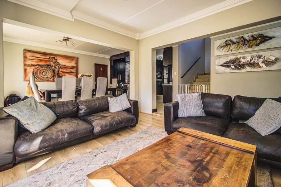 4 Bedroom Property for Sale in Glen Marais Gauteng