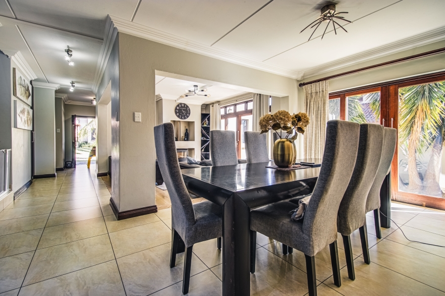 4 Bedroom Property for Sale in Glen Marais Gauteng
