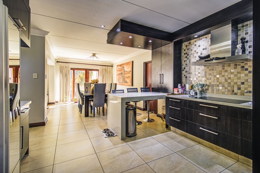 4 Bedroom Property for Sale in Glen Marais Gauteng