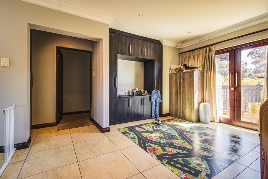 4 Bedroom Property for Sale in Glen Marais Gauteng