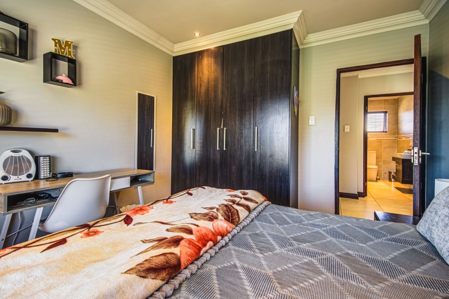 4 Bedroom Property for Sale in Glen Marais Gauteng