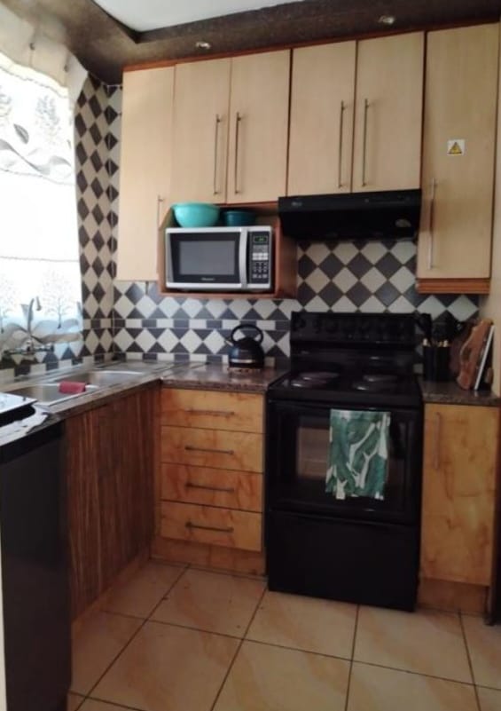 To Let 2 Bedroom Property for Rent in Germiston Central Gauteng