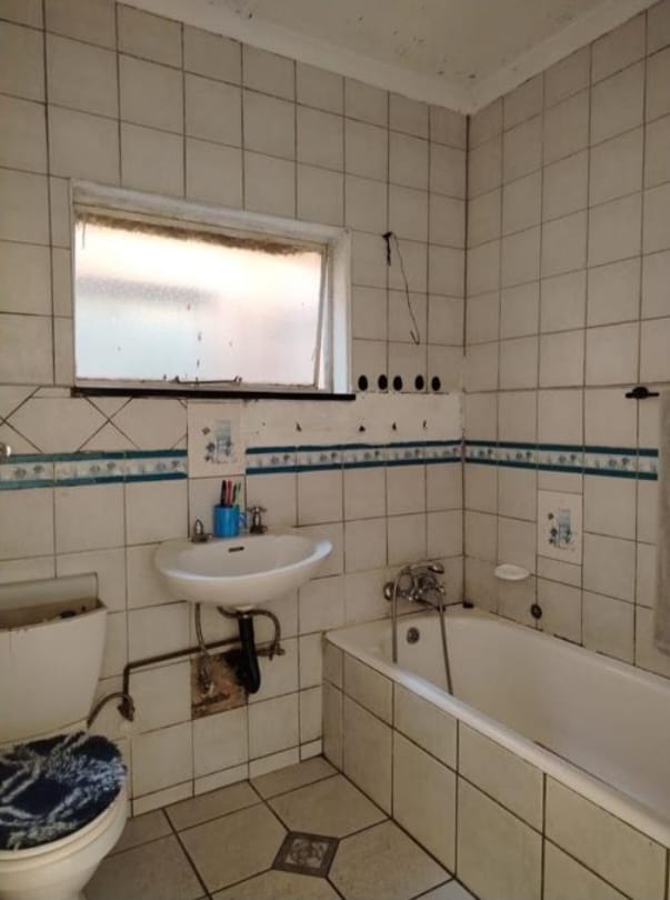 To Let 2 Bedroom Property for Rent in Germiston Central Gauteng