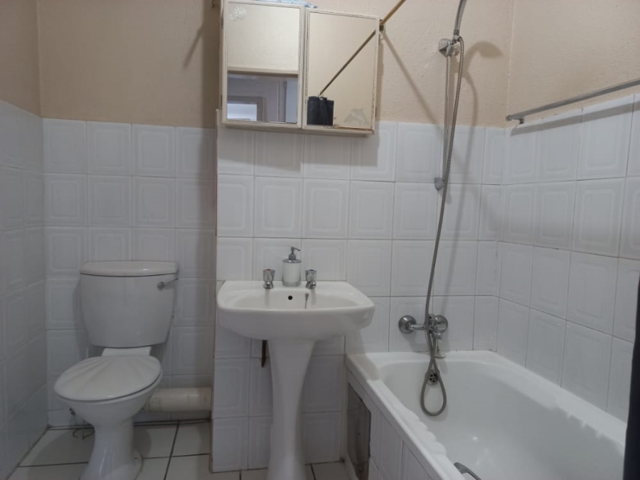 2 Bedroom Property for Sale in Three Rivers Gauteng