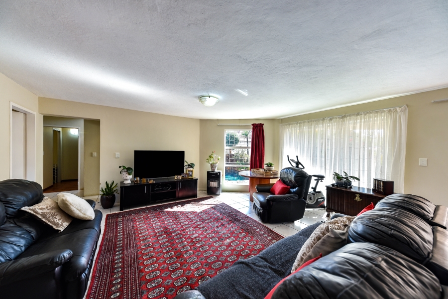 4 Bedroom Property for Sale in Rietvalleirand Gauteng