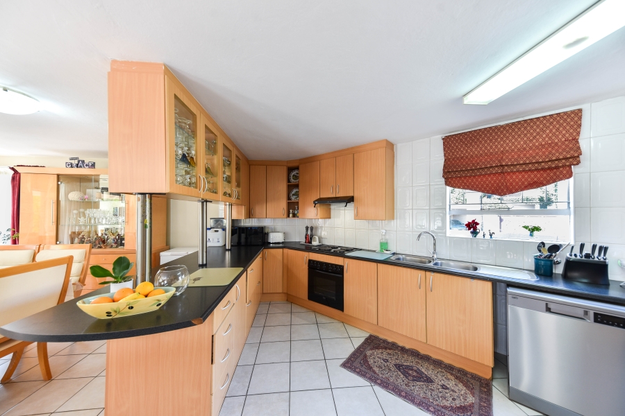 4 Bedroom Property for Sale in Rietvalleirand Gauteng