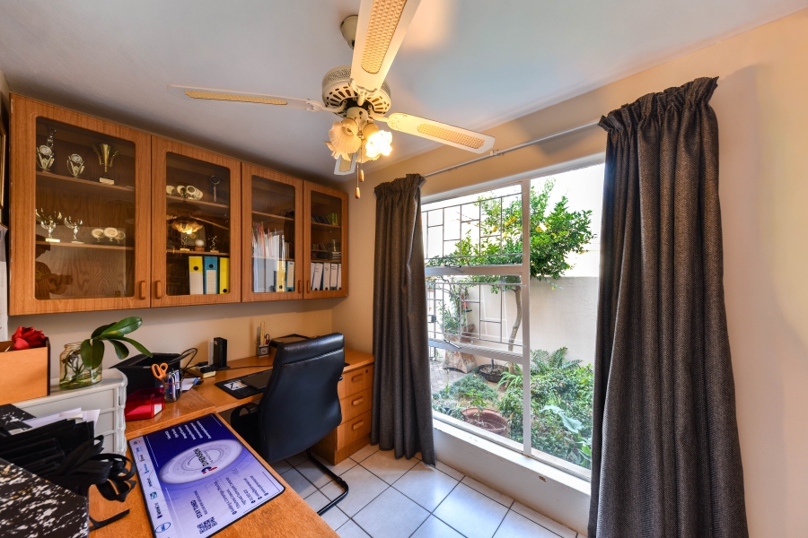 4 Bedroom Property for Sale in Rietvalleirand Gauteng