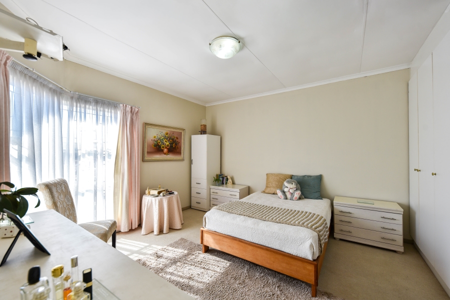 4 Bedroom Property for Sale in Rietvalleirand Gauteng