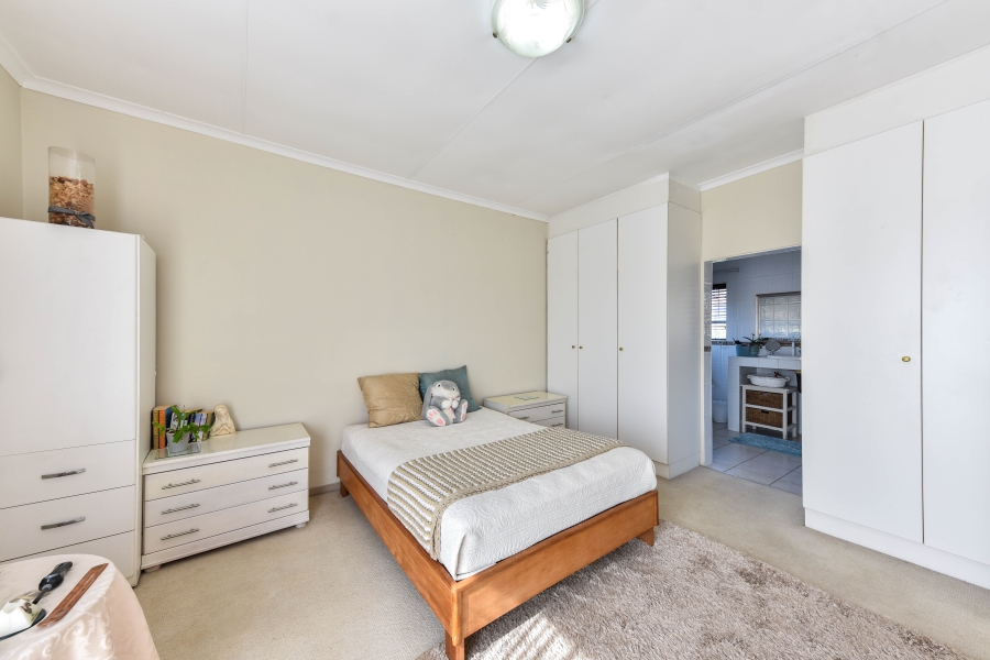 4 Bedroom Property for Sale in Rietvalleirand Gauteng