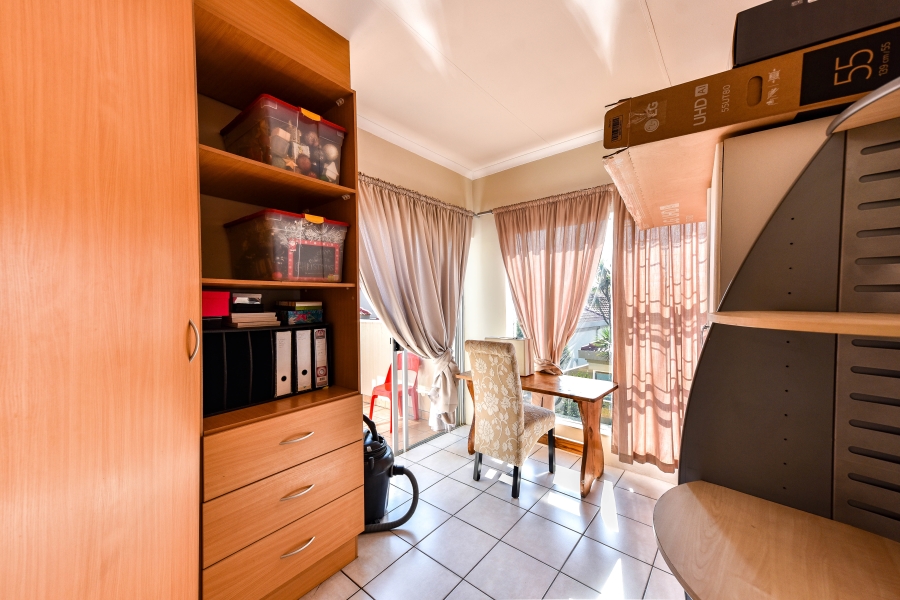 4 Bedroom Property for Sale in Rietvalleirand Gauteng