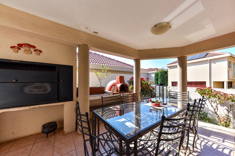 4 Bedroom Property for Sale in Rietvalleirand Gauteng