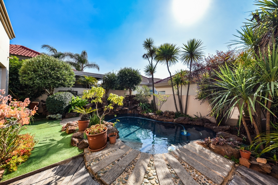 4 Bedroom Property for Sale in Rietvalleirand Gauteng
