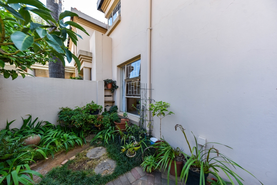 4 Bedroom Property for Sale in Rietvalleirand Gauteng