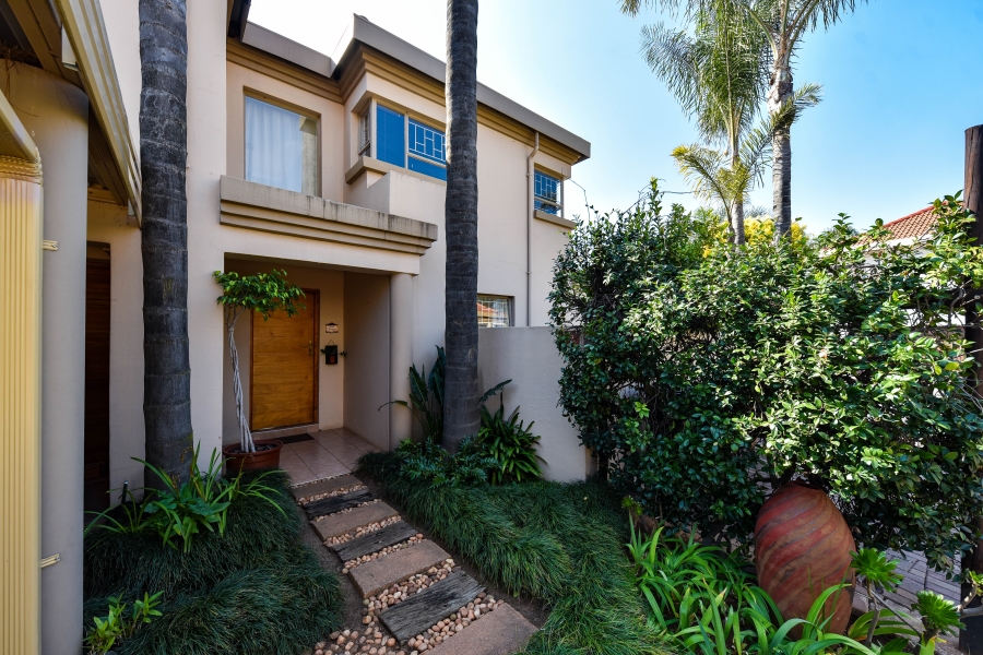 4 Bedroom Property for Sale in Rietvalleirand Gauteng
