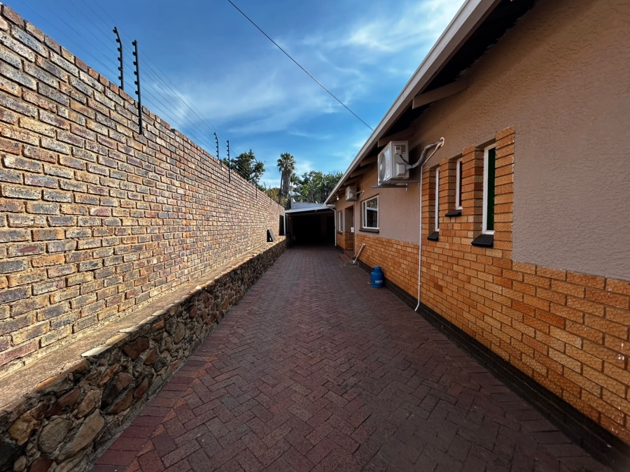 To Let 3 Bedroom Property for Rent in Silverton Gauteng