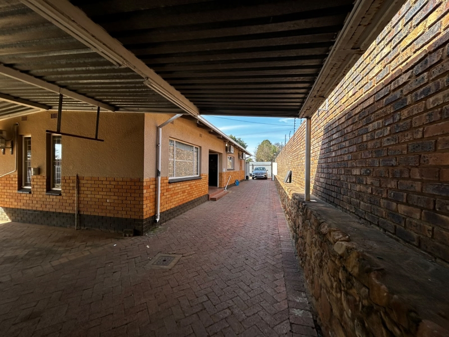 To Let 3 Bedroom Property for Rent in Silverton Gauteng