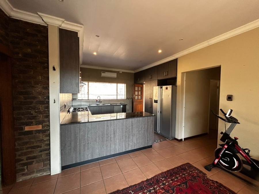 To Let 3 Bedroom Property for Rent in Silverton Gauteng