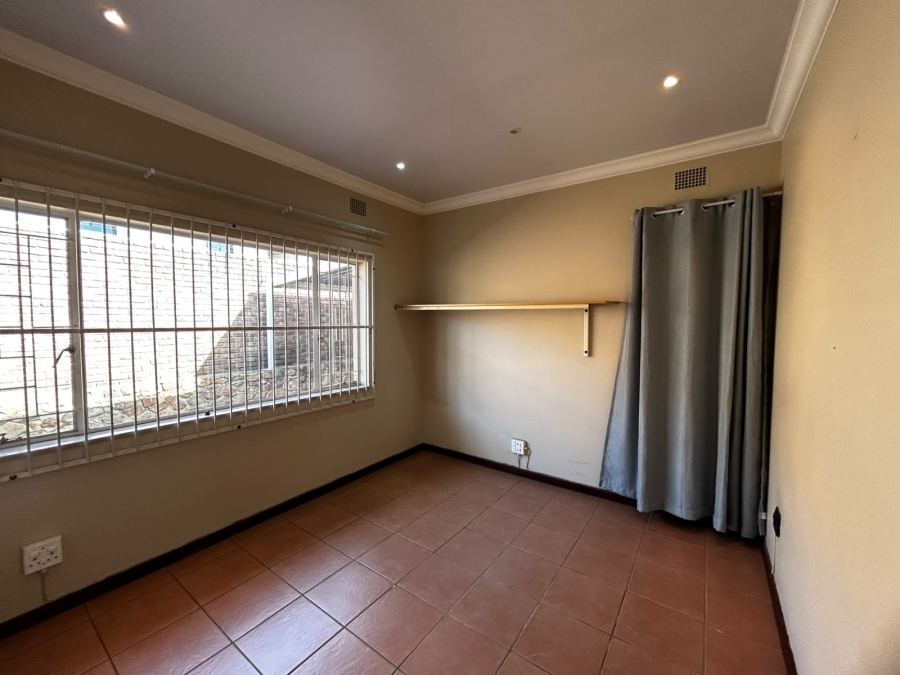 To Let 3 Bedroom Property for Rent in Silverton Gauteng