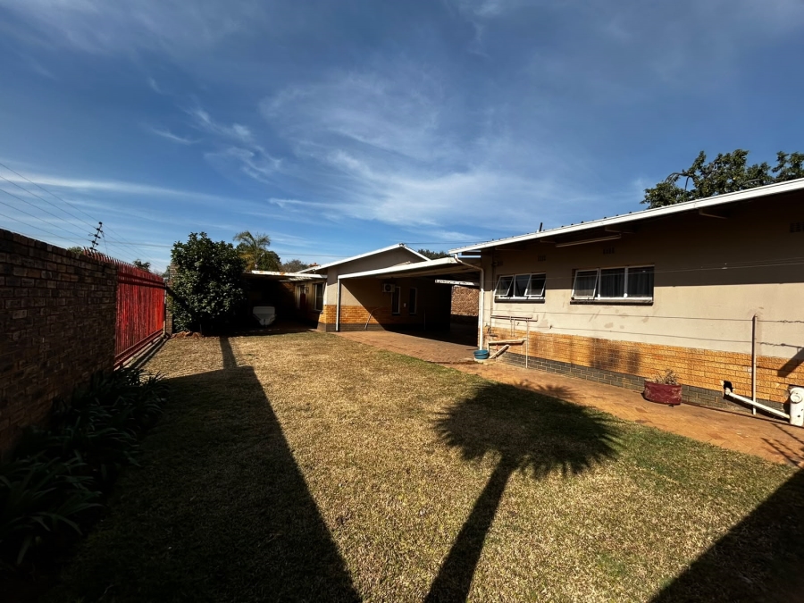 To Let 3 Bedroom Property for Rent in Silverton Gauteng