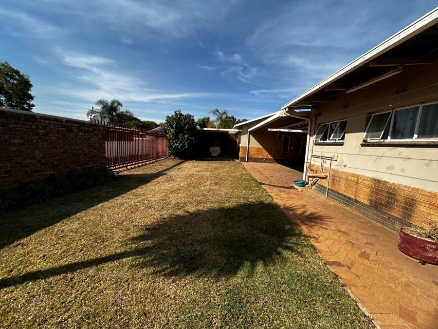 To Let 3 Bedroom Property for Rent in Silverton Gauteng