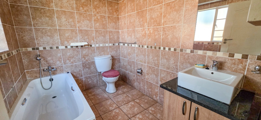 2 Bedroom Property for Sale in Montana Gauteng