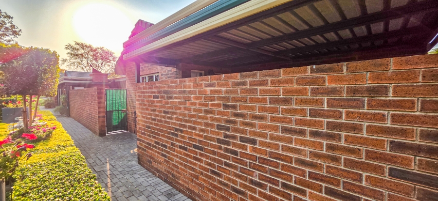 2 Bedroom Property for Sale in Montana Gauteng
