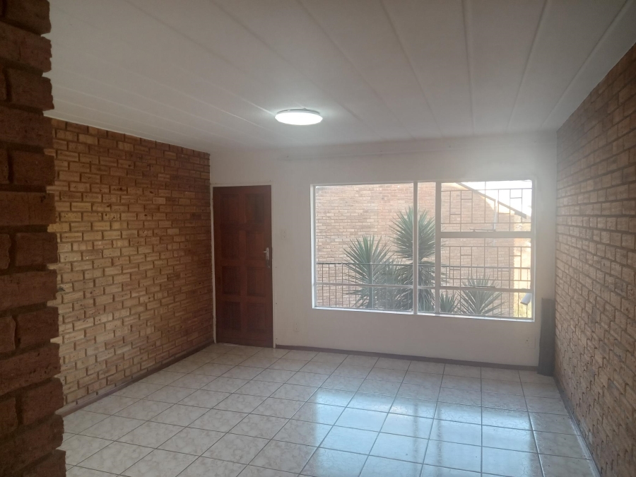 3 Bedroom Property for Sale in Rant En Dal Gauteng
