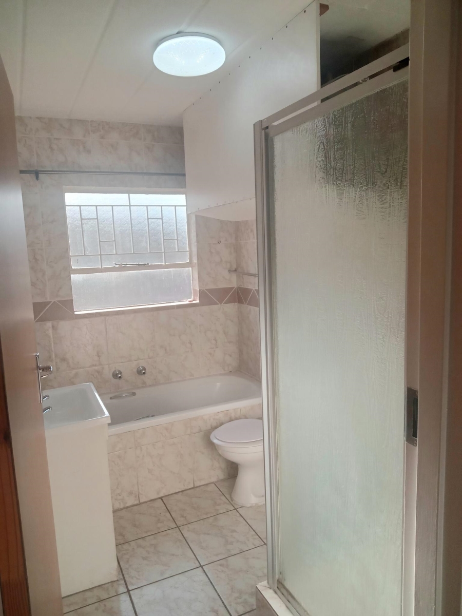3 Bedroom Property for Sale in Rant En Dal Gauteng