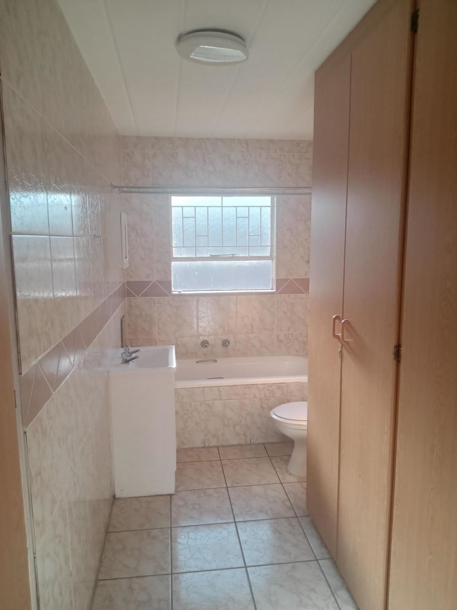 3 Bedroom Property for Sale in Rant En Dal Gauteng