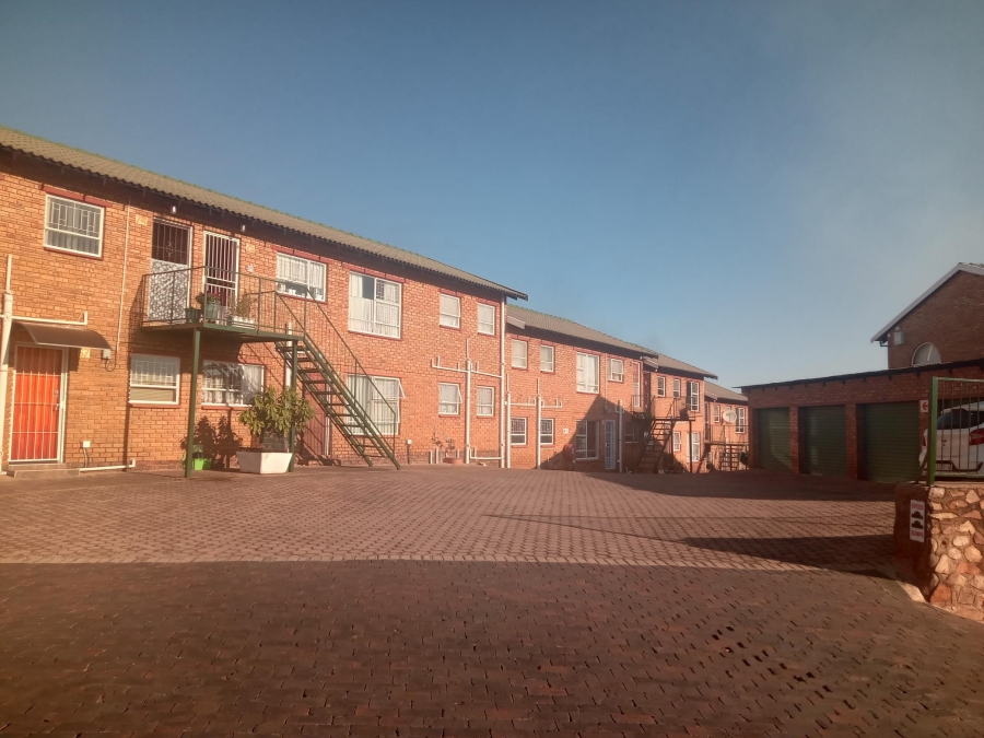 3 Bedroom Property for Sale in Rant En Dal Gauteng