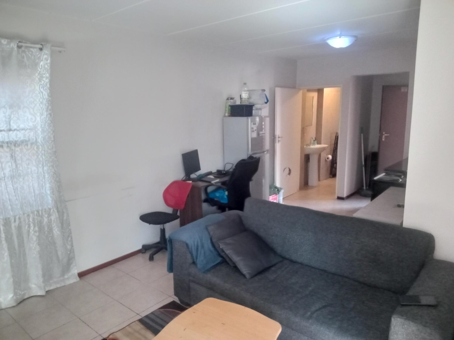 1 Bedroom Property for Sale in Erand Gardens Gauteng