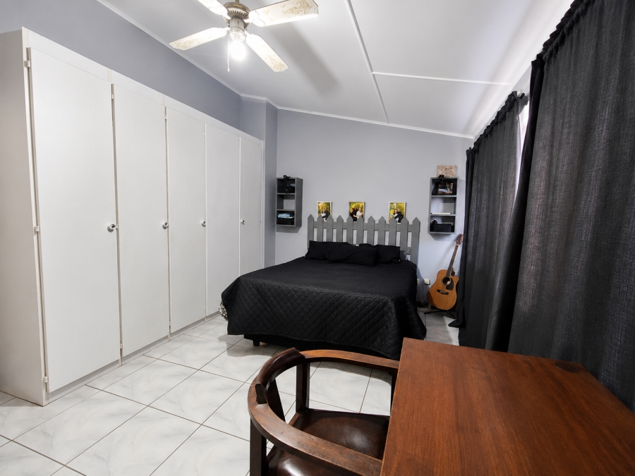 2 Bedroom Property for Sale in Three Rivers Proper Gauteng