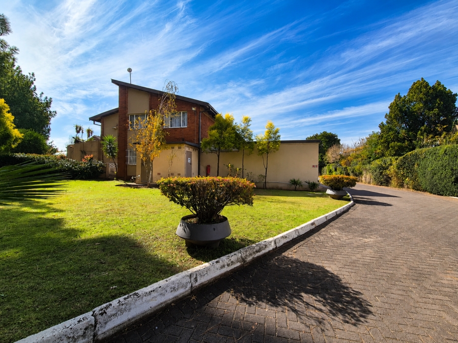 2 Bedroom Property for Sale in Three Rivers Proper Gauteng