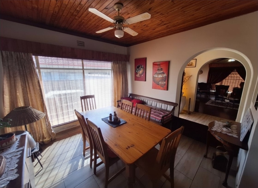 4 Bedroom Property for Sale in Vanderbijlpark SE 7 Gauteng