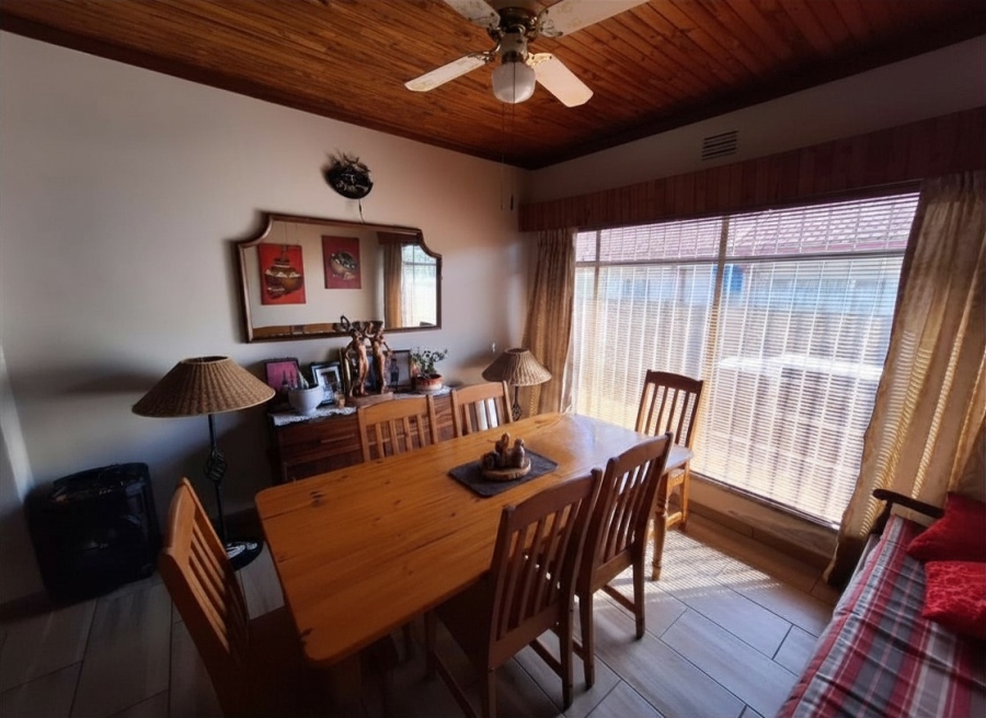 4 Bedroom Property for Sale in Vanderbijlpark SE 7 Gauteng