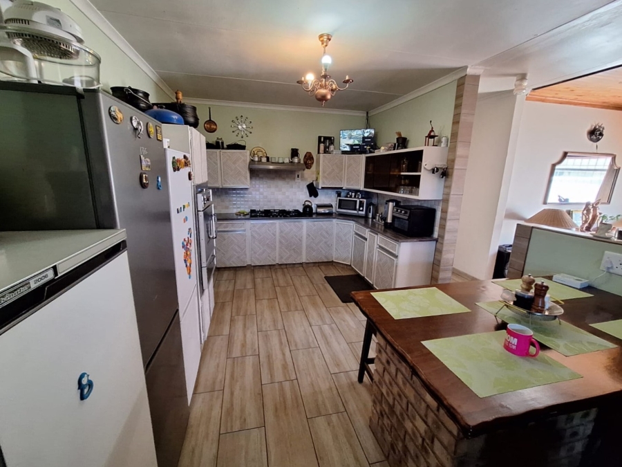 4 Bedroom Property for Sale in Vanderbijlpark SE 7 Gauteng