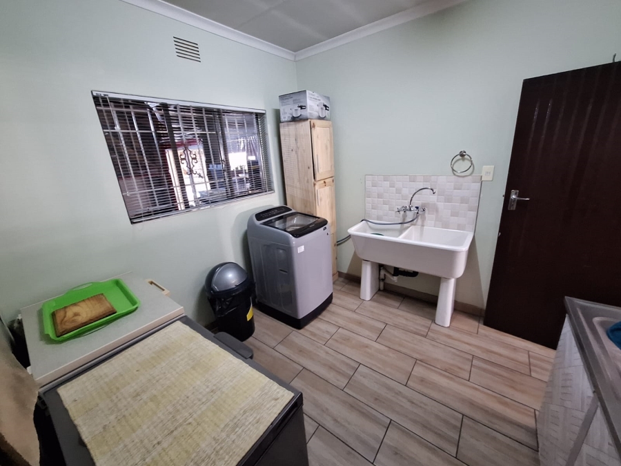 4 Bedroom Property for Sale in Vanderbijlpark SE 7 Gauteng